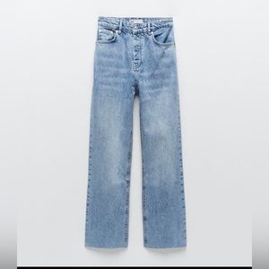 NEW ZARA HIGH RISE STRAIGHT JEANS - Size 4